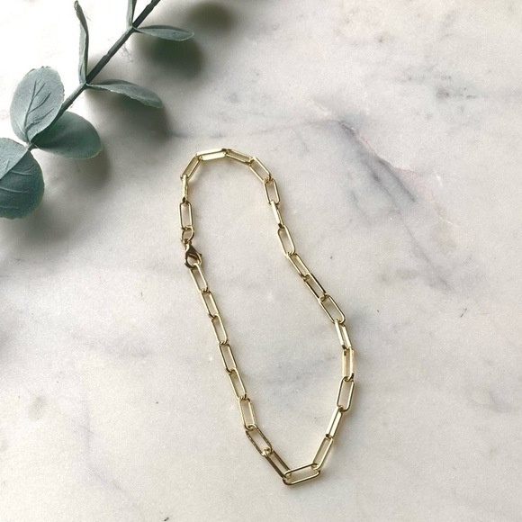 Hand Crafted Jewelry - Minimalist and Dainty 18k Gold Plated Paperclip Chain Bracelet